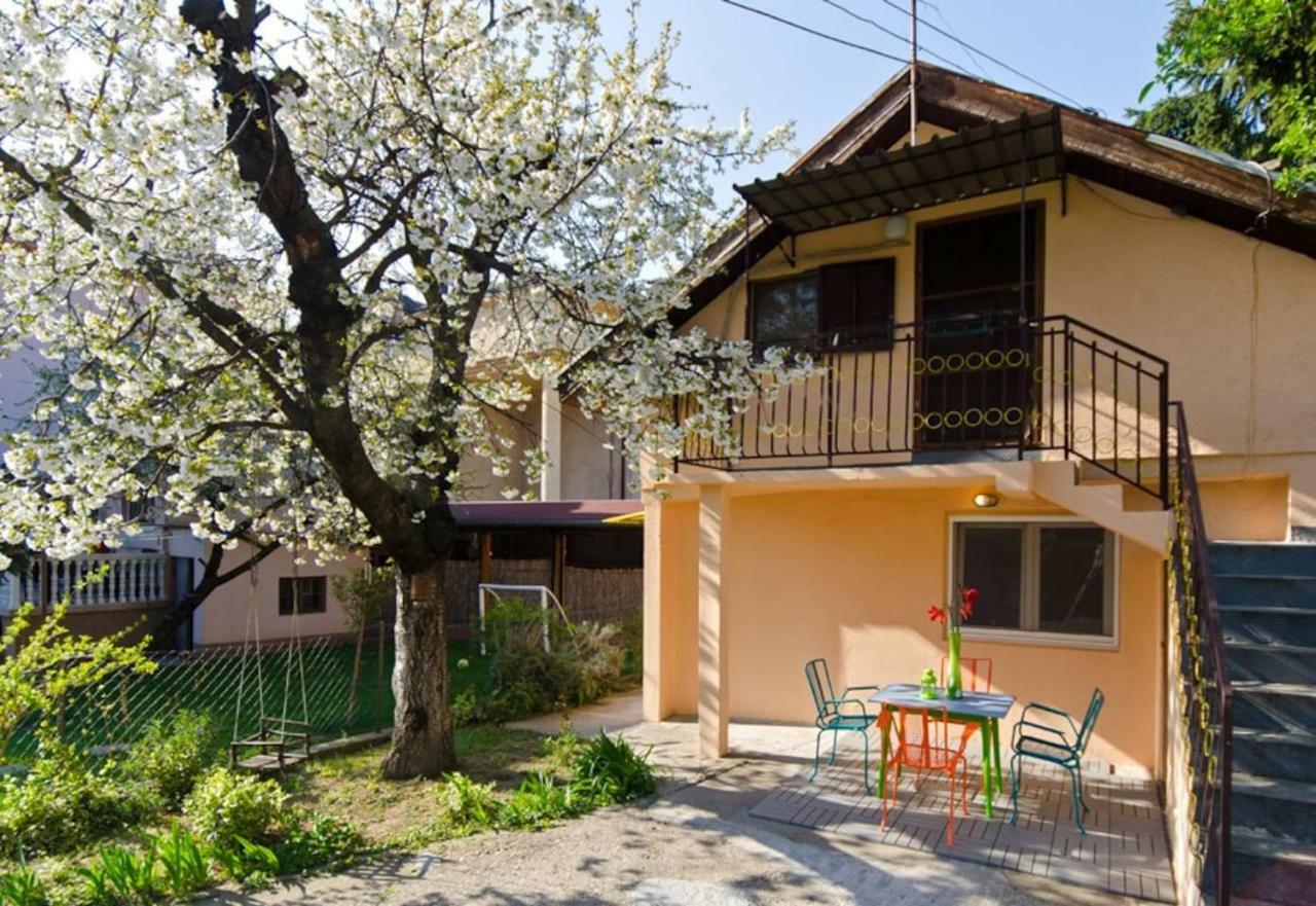 Cherry Tree Art House Белград Екстер'єр фото
